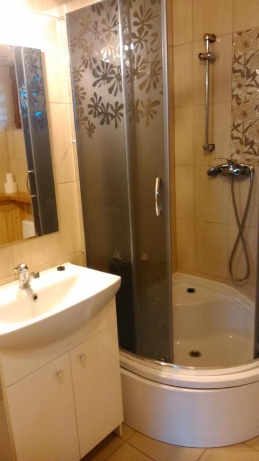 Domek Czerwony Kapturek Villa Plocice Ngoại thất bức ảnh